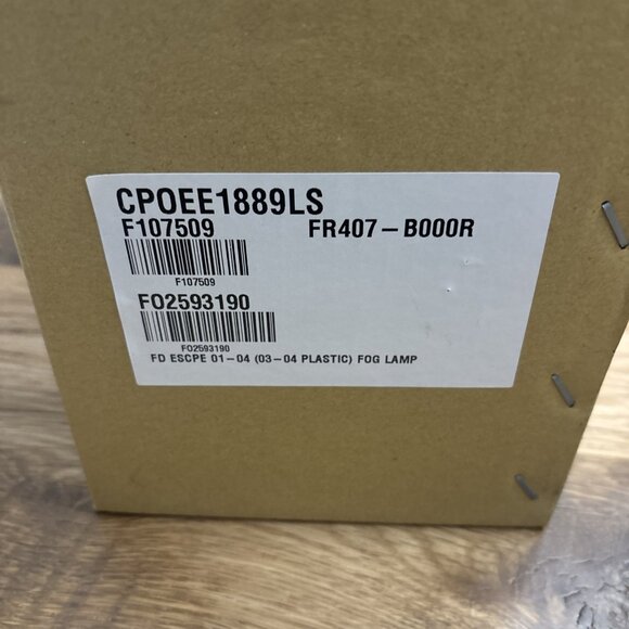 Fog Light Bumper Lamp for 01-04 Ford Escape/03-04 Plastic Bumper Passenger Right - Picture 5 of 5